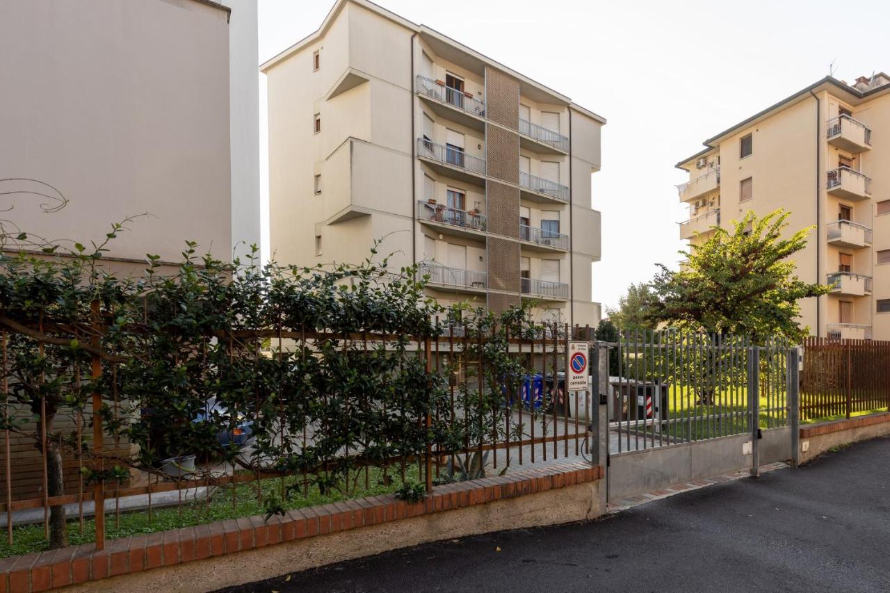 דירות Pisa Quiet And Bright Flats With Balcony מראה חיצוני תמונה