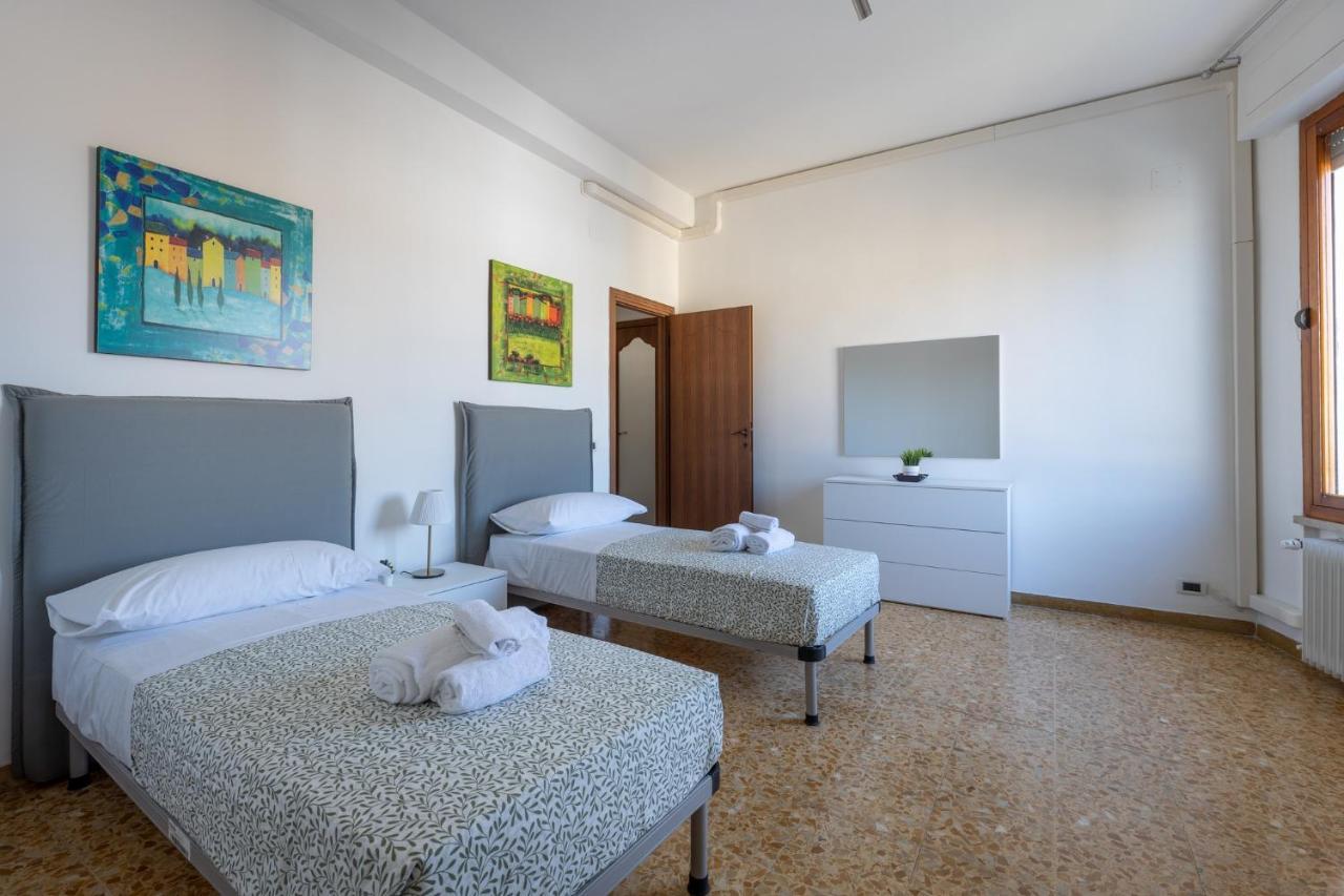 דירות Pisa Quiet And Bright Flats With Balcony מראה חיצוני תמונה